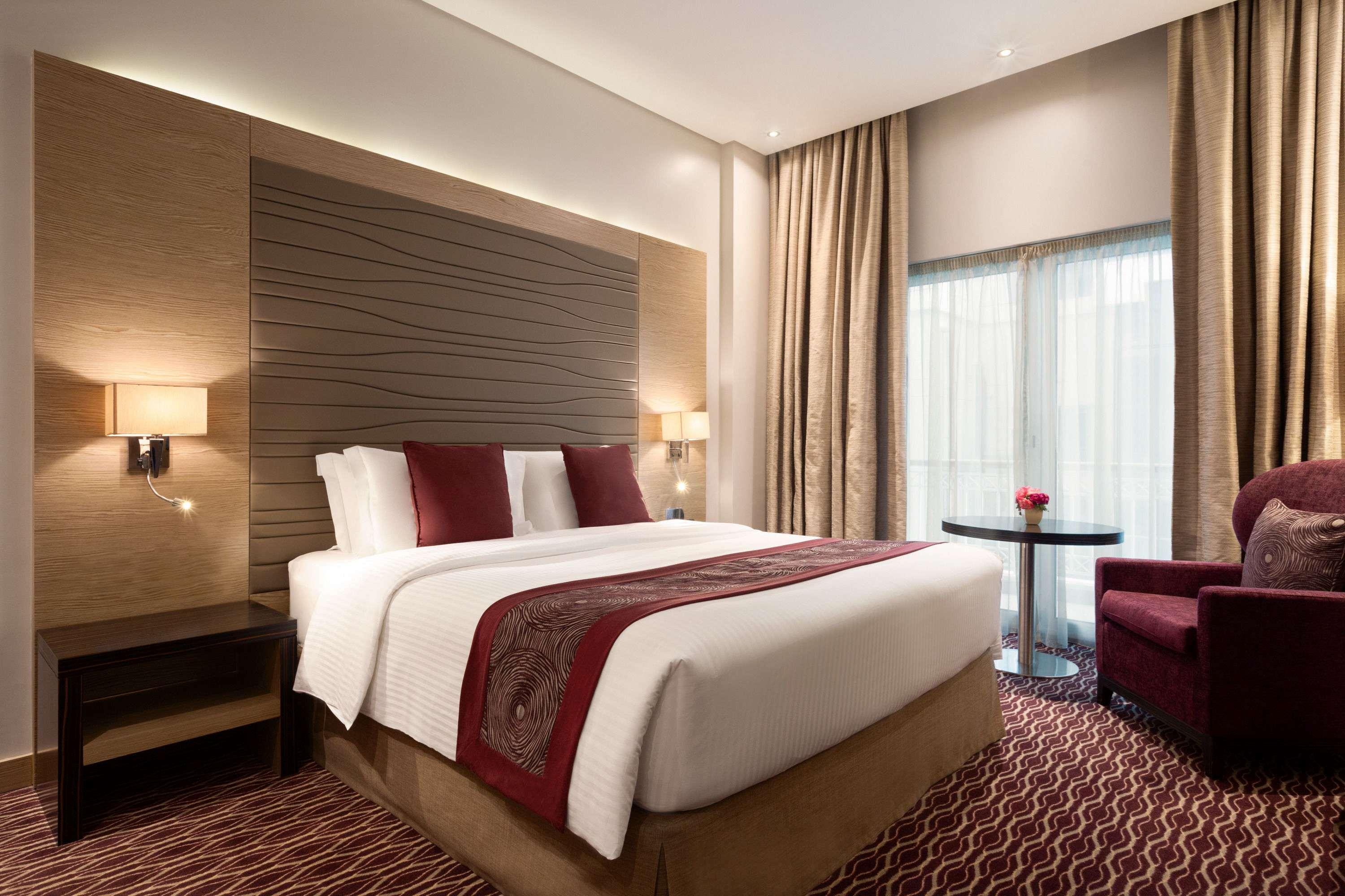 Ramada By Wyndham Manama City Centre Exterior photo