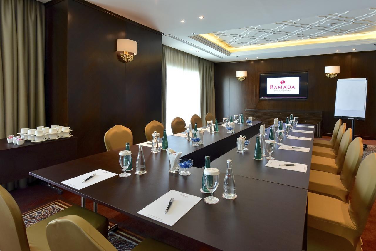 Ramada By Wyndham Manama City Centre Exterior photo