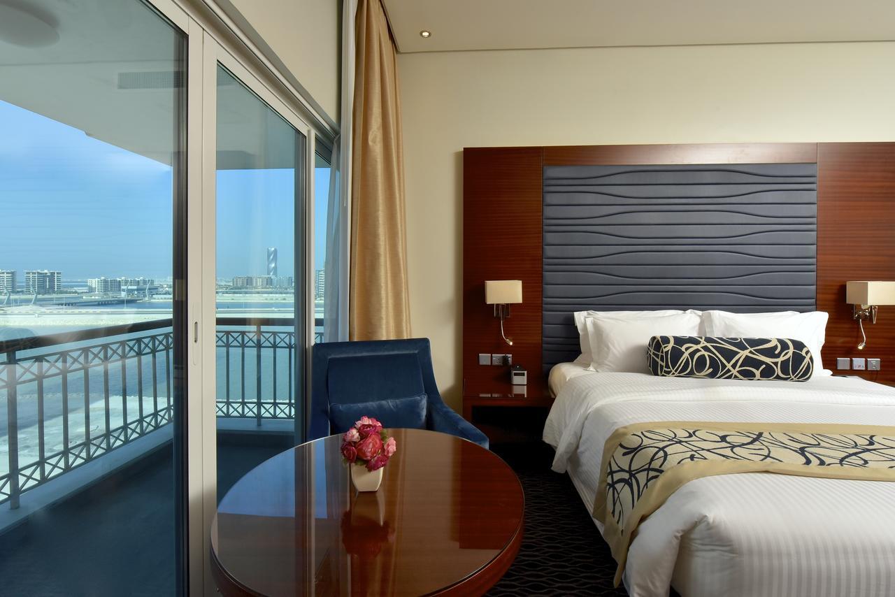 Ramada By Wyndham Manama City Centre Exterior photo