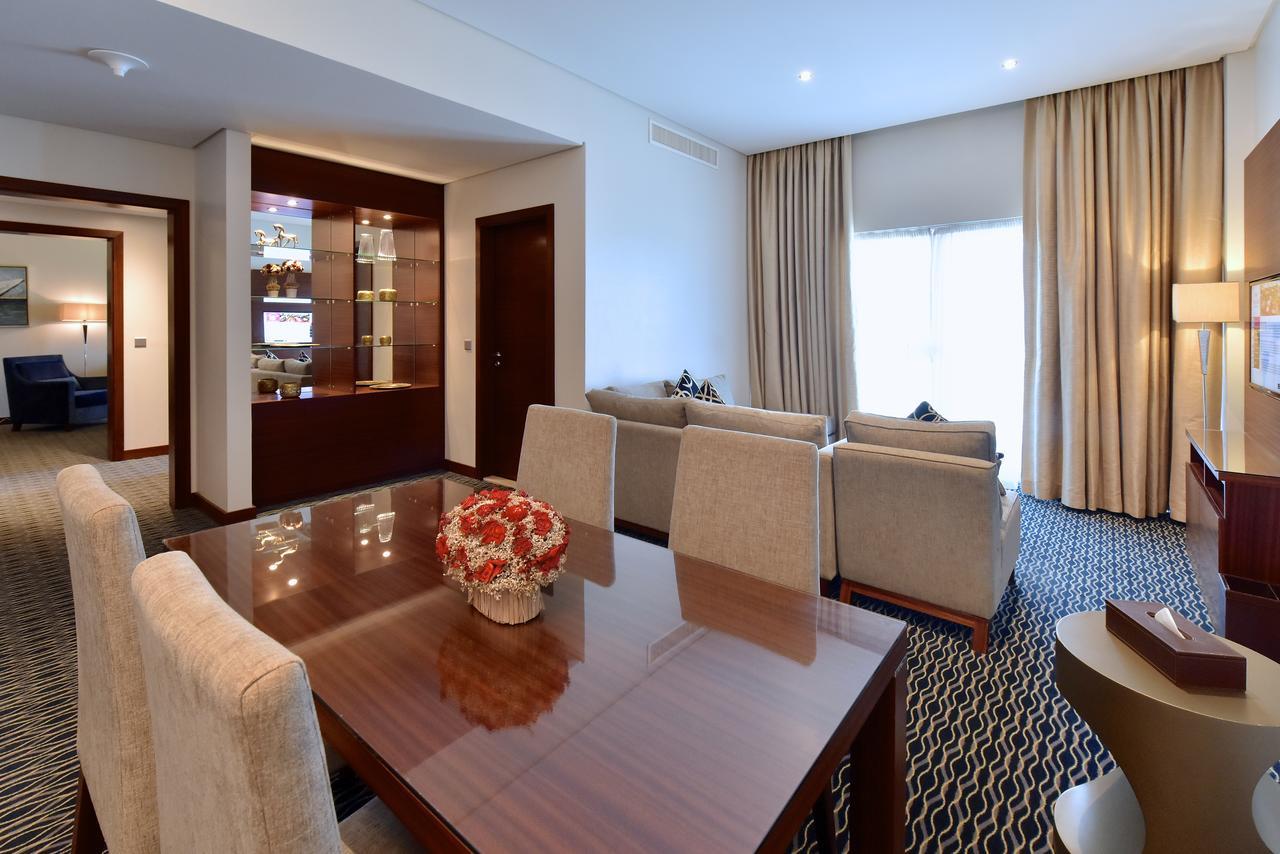 Ramada By Wyndham Manama City Centre Exterior photo
